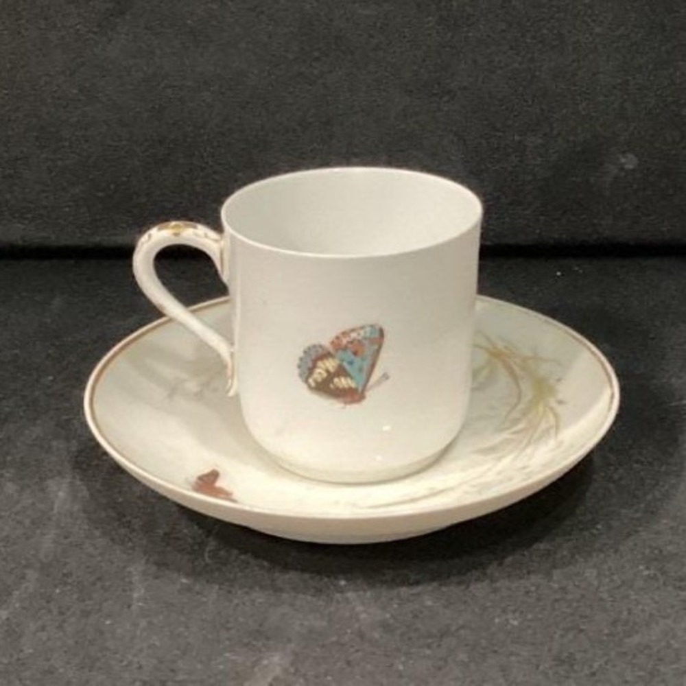 Haviland Limoges Meadow Visitors Teacup & Saucer, Two Piece Set Butterfly Design - Picture 6 of 17